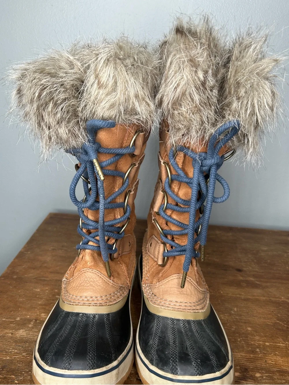 Sorel Joan of Arctic Suede Waterproof Boot Womens size 8.5